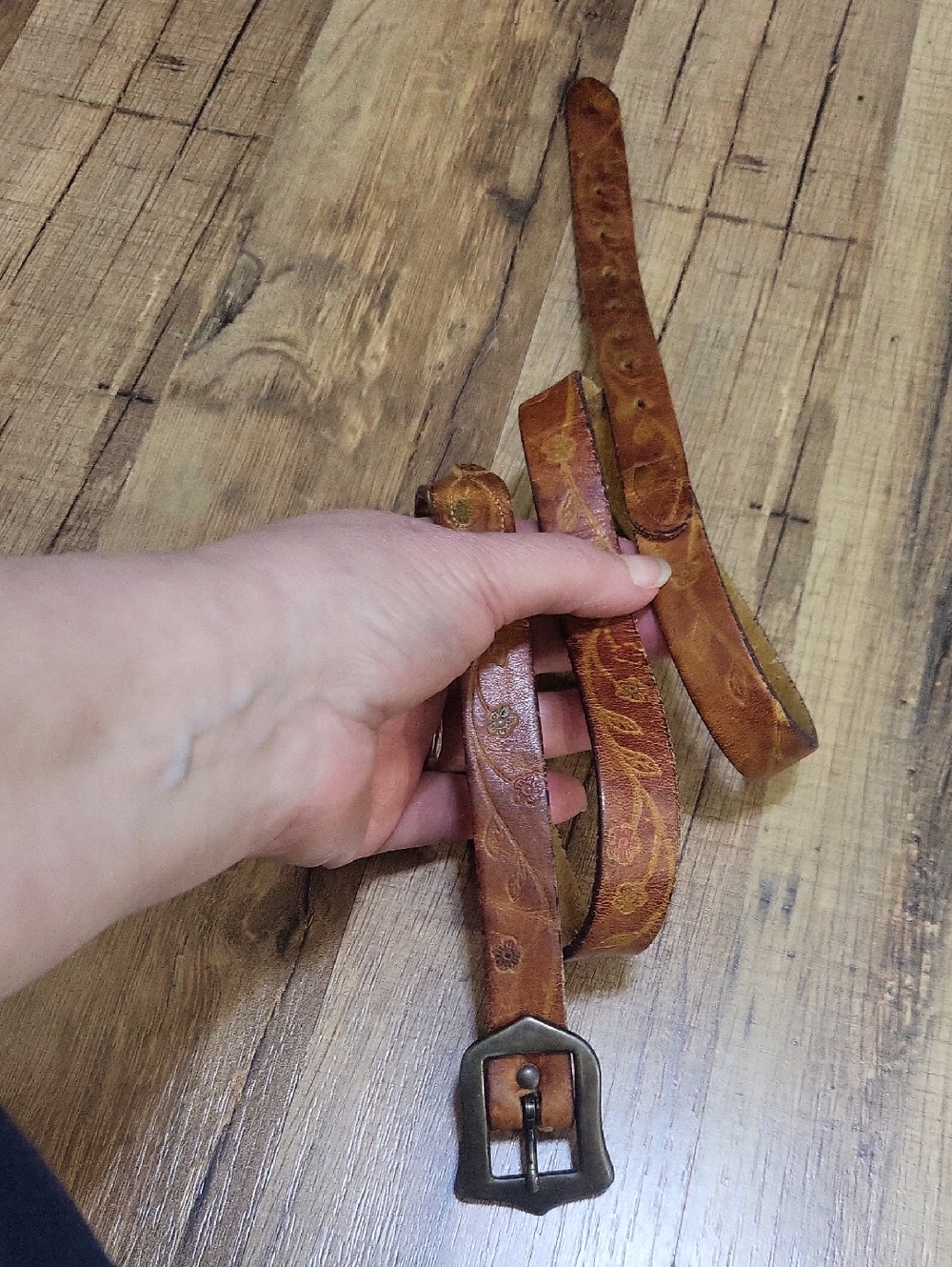 Vintage Hand-Tooled Hand-Painted Floral Vine Skinny Brown Leather Belt